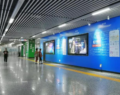 地鐵站不同區(qū)域?qū)κ覂?nèi)全彩led顯示屏要求有哪些？
